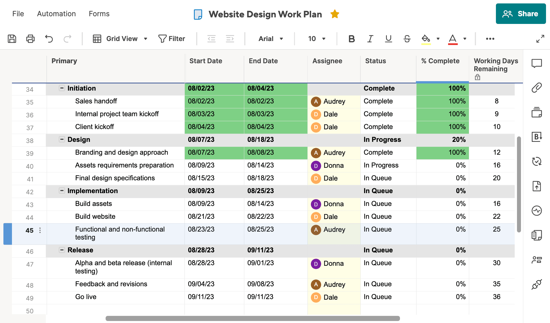 Manages team projects and tracks progress efficiently